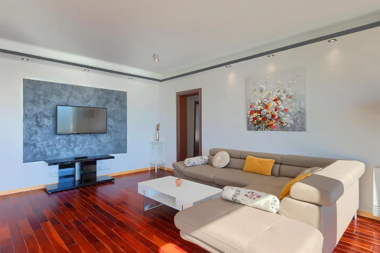 Apartments Villa Kelly Matulji