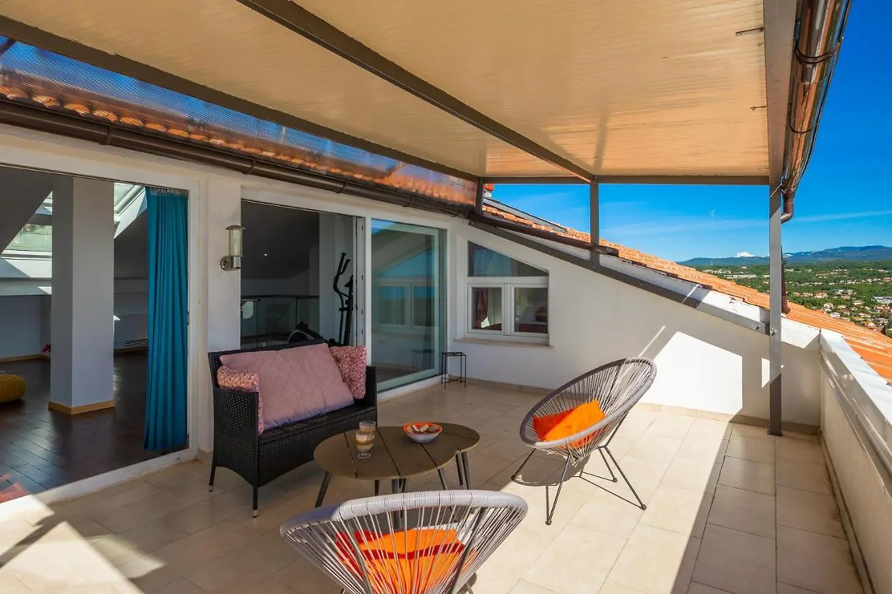 Apartments Villa Kelly Matulji